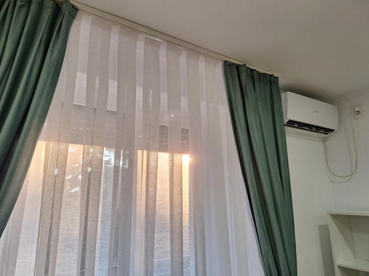 Black Eagle Central Unirii Square, 2 King Size Bedrooms, Free Private Parking Gran Varadino Esterno foto